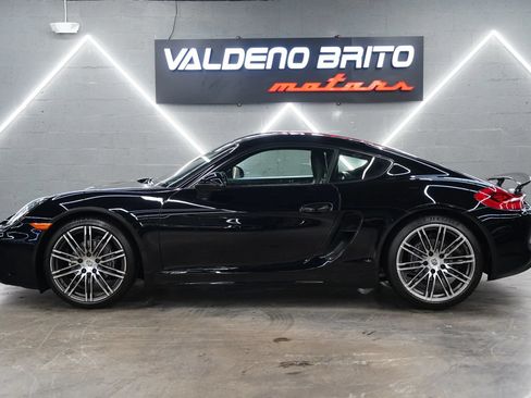Used 2016 Porsche Cayman RWD image 12