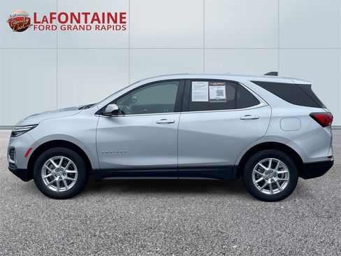 Used 2022 Chevrolet Equinox LT image 4