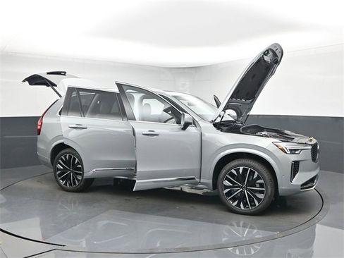 New 2026 Volvo XC90 B6 Plus w/ Protection Package Premier image 55