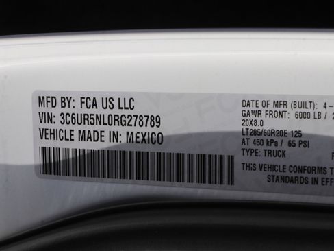 Used 2024 RAM 2500 Laramie w/ Sport Appearance Package image 37