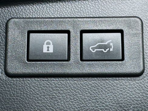 Used 2021 Subaru Outback Touring XT AWD/4WD image 32