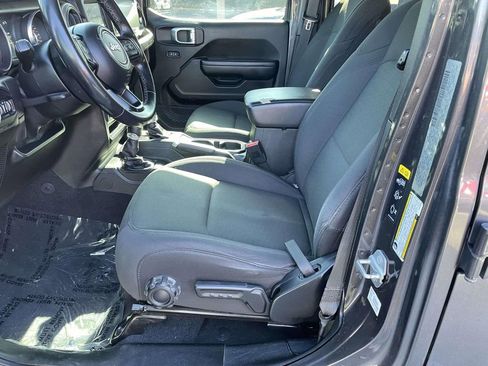 Used 2020 Jeep Wrangler Unlimited Sport S image 27