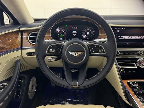 New 2026 Bentley Flying Spur Azure image 39