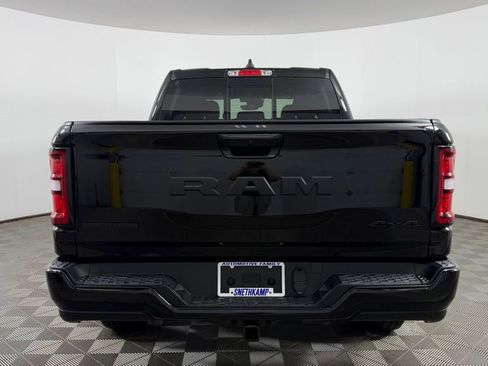 New 2026 RAM 1500 4x4 Crew Cab image 6