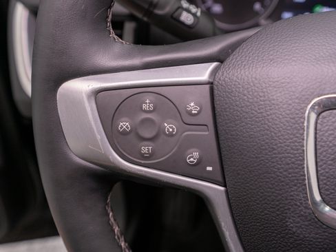 Used 2024 GMC Terrain SLT w/ Infotainment Package II FWD image 28