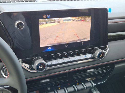 New 2026 Chevrolet Colorado Z71 image 14