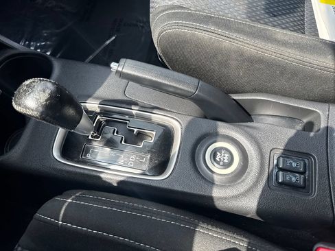 Used 2016 Mitsubishi Outlander SE AWD/4WD image 26