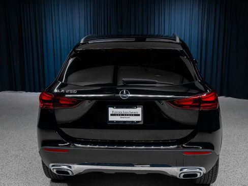 New 2026 Mercedes-Benz GLA 250 image 6