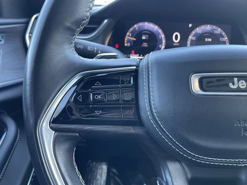 Used 2021 Jeep Grand Cherokee L Overland w/ Luxury Tech Group IV image 15