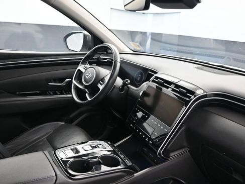 Used 2024 Hyundai Tucson Limited image 12
