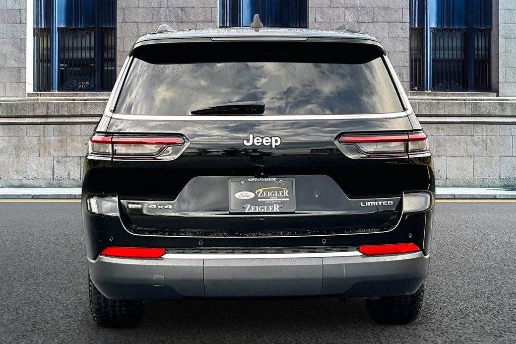 Used 2021 Jeep Grand Cherokee L Limited AWD/4WD image 4