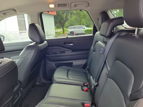 Used 2024 Nissan Pathfinder SL w/ Cargo Package FWD image 14