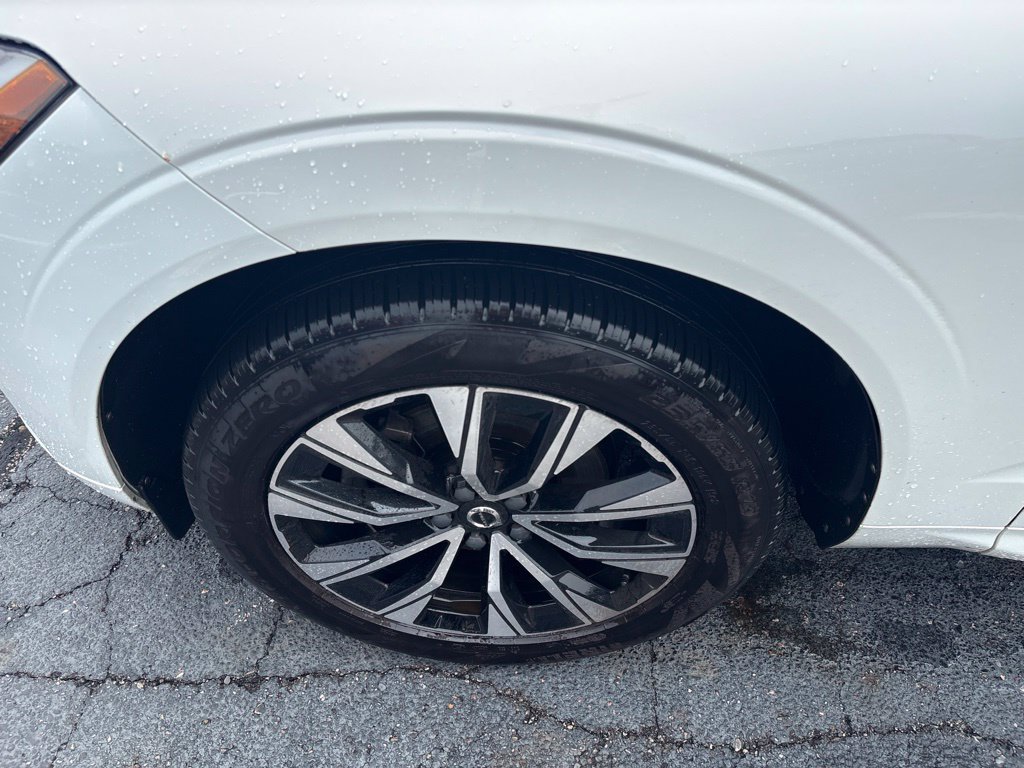 Used 2023 Volvo XC60 B5 Core w/ Climate Package AWD/4WD image 6
