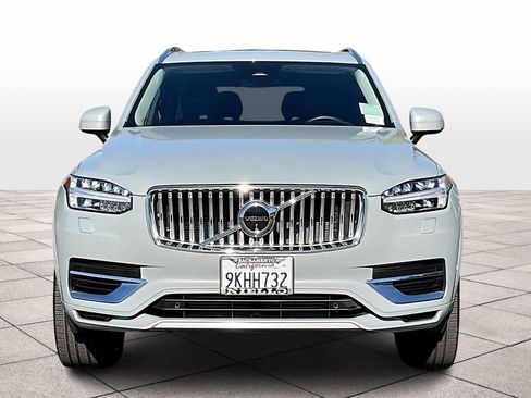 Used 2024 Volvo XC90 T8 Ultimate image 3