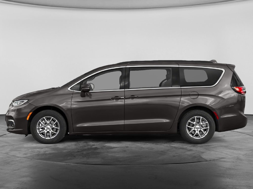 Used 2021 Chrysler Pacifica Touring-L FWD image 3