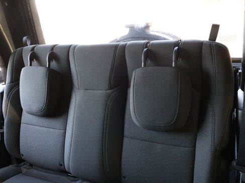 Used 2022 Jeep Wrangler Sport image 40