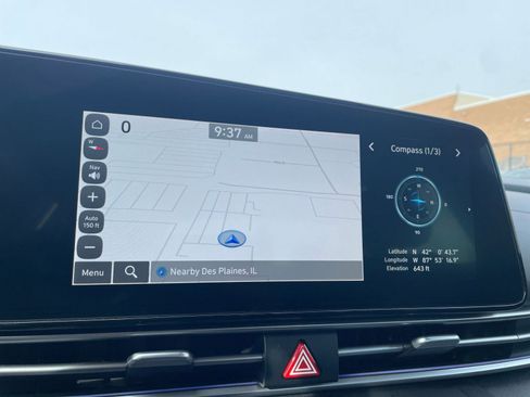 Used 2025 Hyundai Elantra SEL image 20