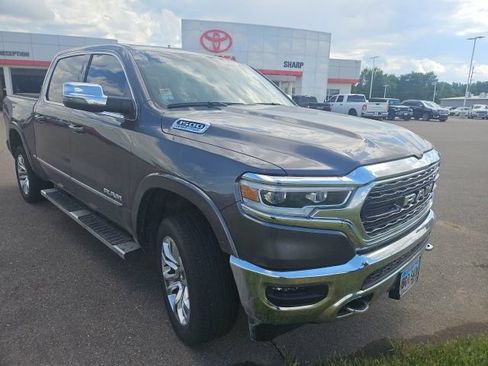 Used 2023 RAM 1500 Limited AWD/4WD image 2