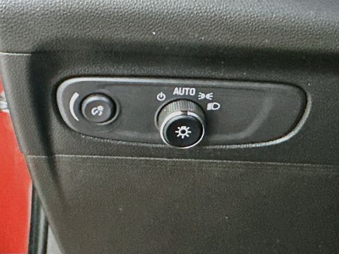 Used 2023 Buick Envision Essence w/ Sport Touring Package FWD image 16