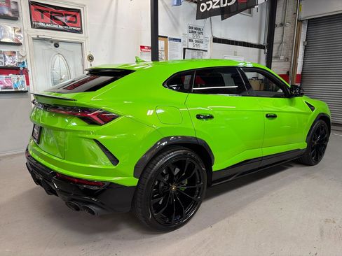 Used 2022 Lamborghini Urus image 4