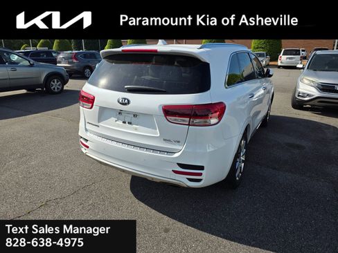 Used 2017 Kia Sorento SX AWD/4WD image 3