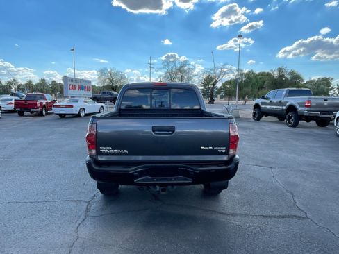 Used 2012 Toyota Tacoma PreRunner image 4