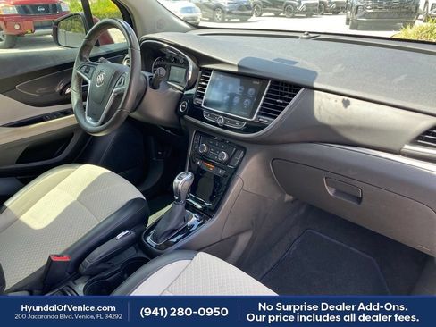 Used 2021 Buick Encore Preferred w/ Safety Package II AWD/4WD image 13