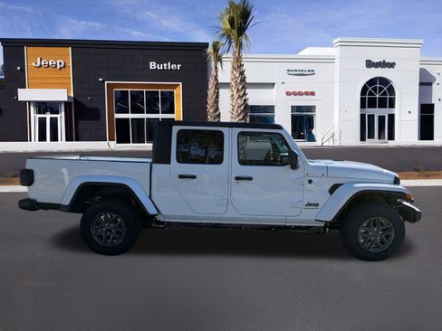 New 2026 Jeep Gladiator Sport image 7