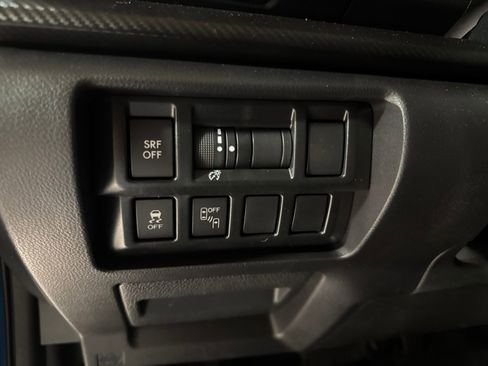 Used 2017 Subaru Impreza 2.0i Premium image 15