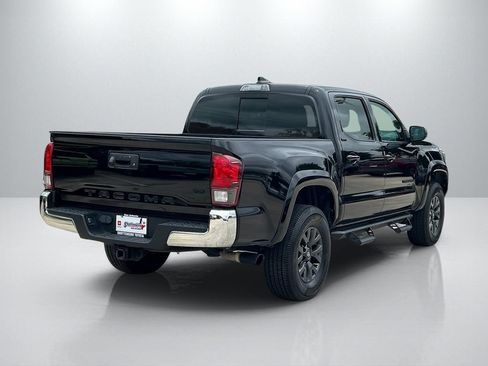 Used 2023 Toyota Tacoma SR5 RWD image 5