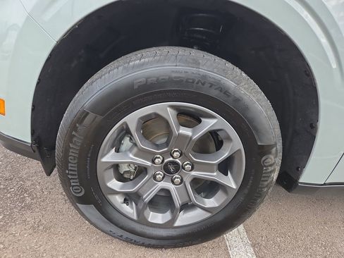 Used 2023 Ford Maverick XLT image 9