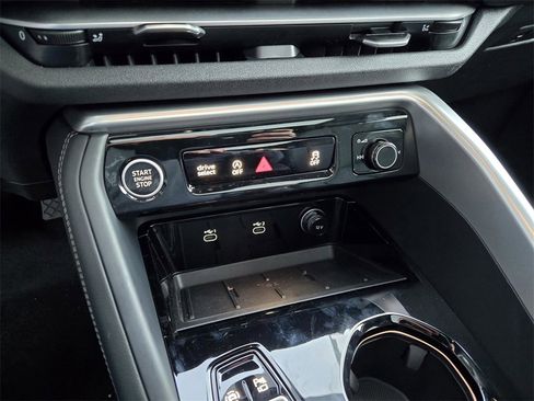 New 2025 Audi Q5 Premium image 23