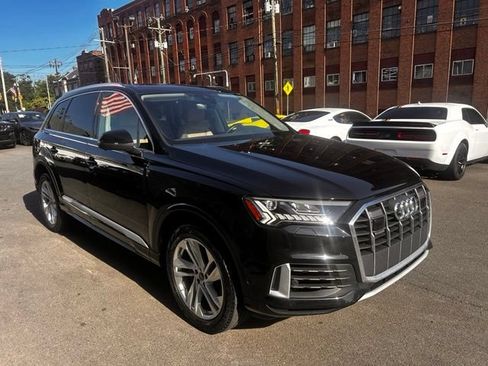 Used 2023 Audi Q7 3.0T Premium Plus AWD/4WD image 3
