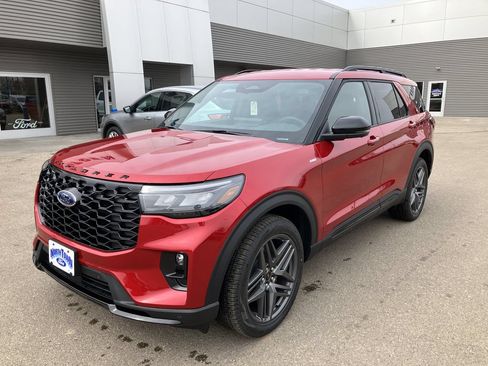 New 2026 Ford Explorer ST-Line w/ ST-Line Street Pack AWD/4WD image 2