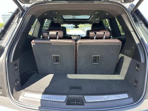 Certified 2023 Cadillac XT6 Premium Luxury AWD/4WD image 7