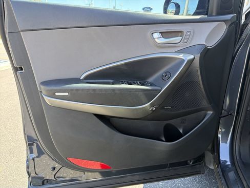 Used 2017 Hyundai Santa Fe Limited FWD image 27