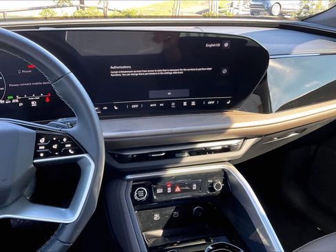 Certified 2025 Audi Q5 Premium w/ Convenience Package image 6