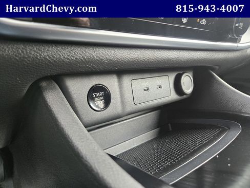 Used 2024 Nissan Rogue S AWD/4WD image 21