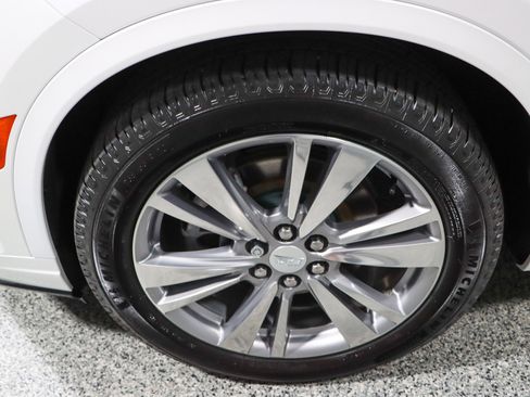 Used 2023 Cadillac XT6 Premium Luxury AWD/4WD image 11