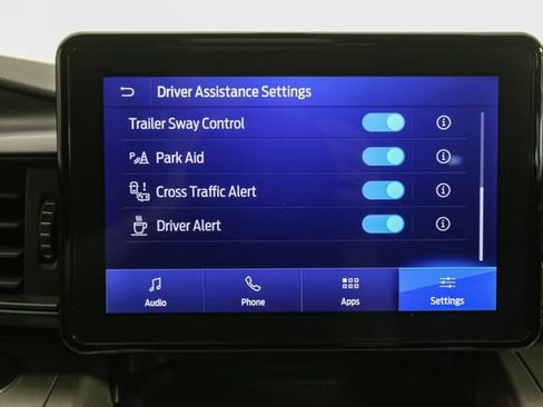 Used 2023 Ford Explorer XLT AWD/4WD image 24