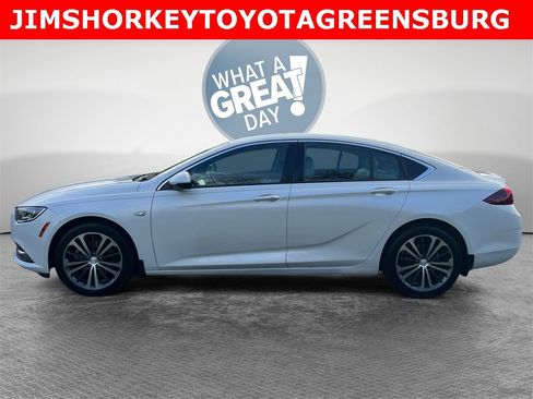 Used 2019 Buick Regal Essence w/ Driver Confidence Package I image 7