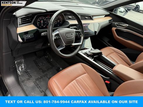 Used 2024 Audi Q8 e-tron Premium Plus image 33