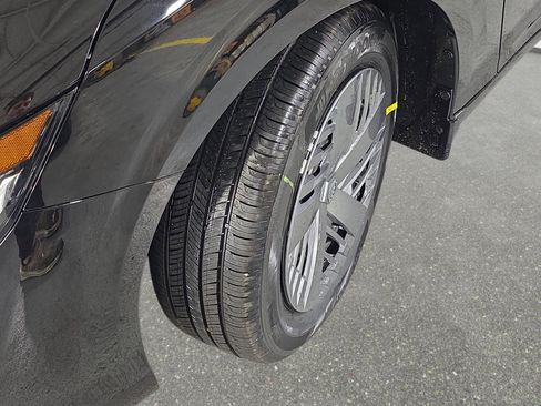 New 2026 Nissan Sentra SV w/ Floor Mat Package FWD image 30
