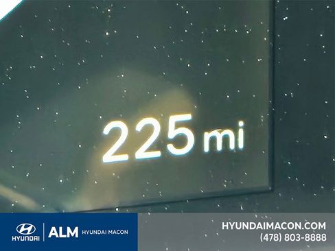 New 2025 Hyundai Tucson Limited image 24