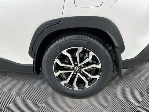 New 2026 Toyota Corolla Cross AWD Hybrid w/ Moonroof Package image 16