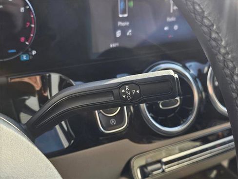 Used 2025 Mercedes-Benz GLA 250 4MATIC image 28