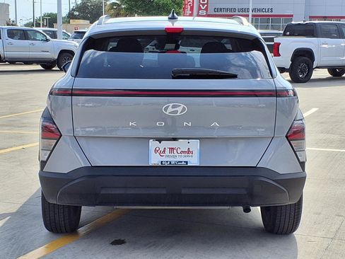 Used 2025 Hyundai Kona SEL image 6