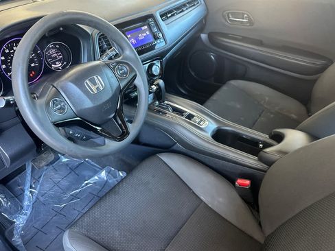 Used 2019 Honda HR-V LX image 11