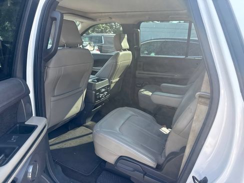 Used 2018 Ford Expedition Max Limited w/ Equipment Group 301A RWD image 10
