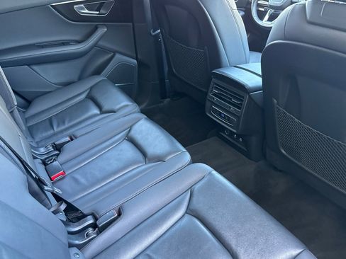 Used 2024 Audi Q7 3.0T Premium Plus AWD/4WD image 31